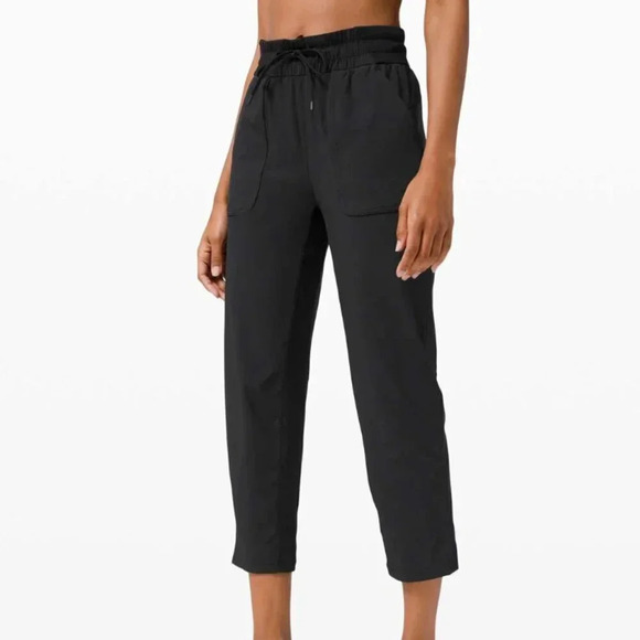 Lululemon Beyond the Studio Crop Pants Cropped Pant Microstriped Black Size 4 - Picture 2 of 9